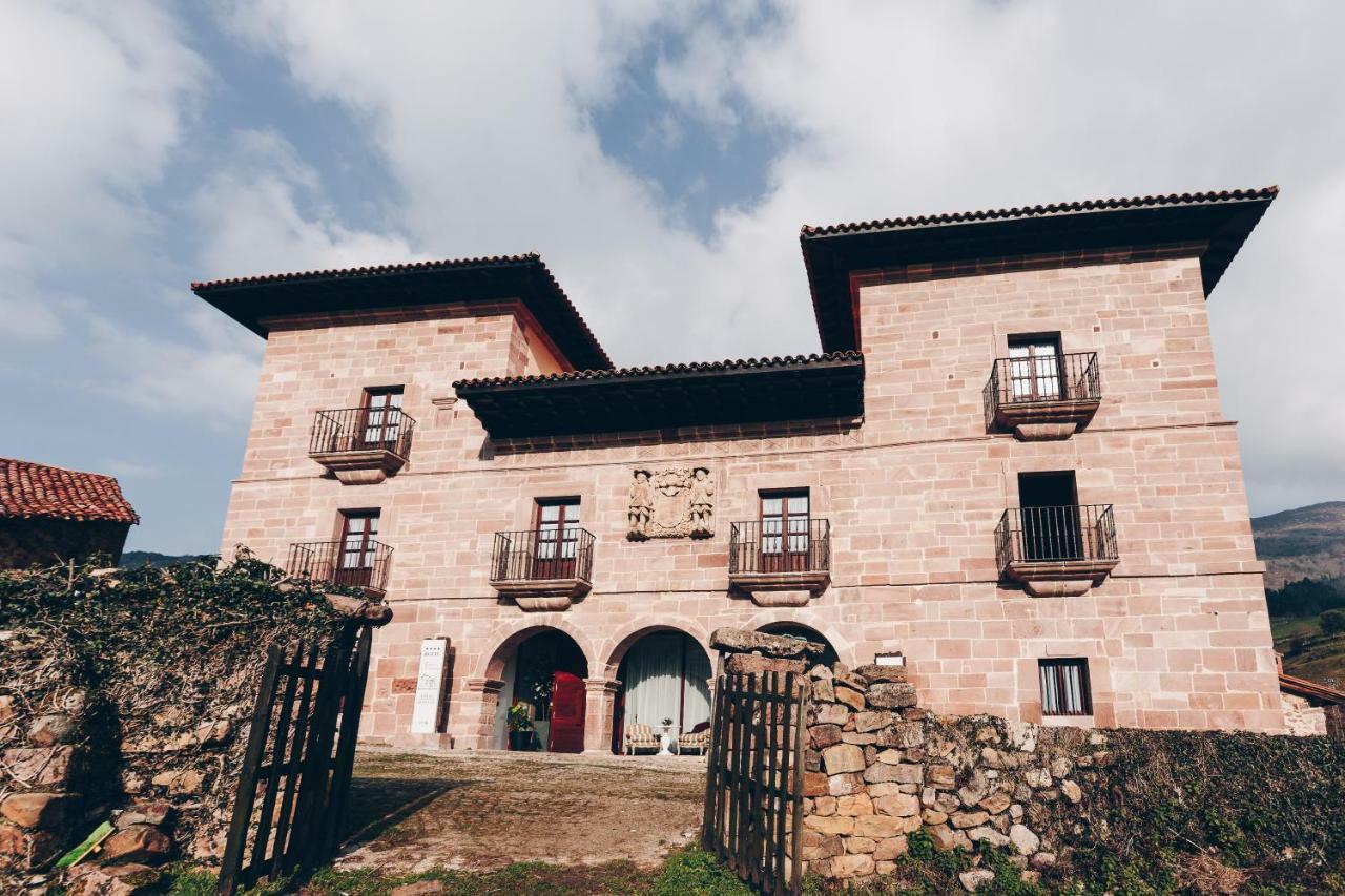 Arha Casona De Carmona Hotel Carmona  ภายนอก รูปภาพ